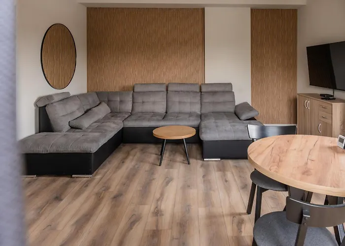 Echo Jeziora Daire Charzykowy